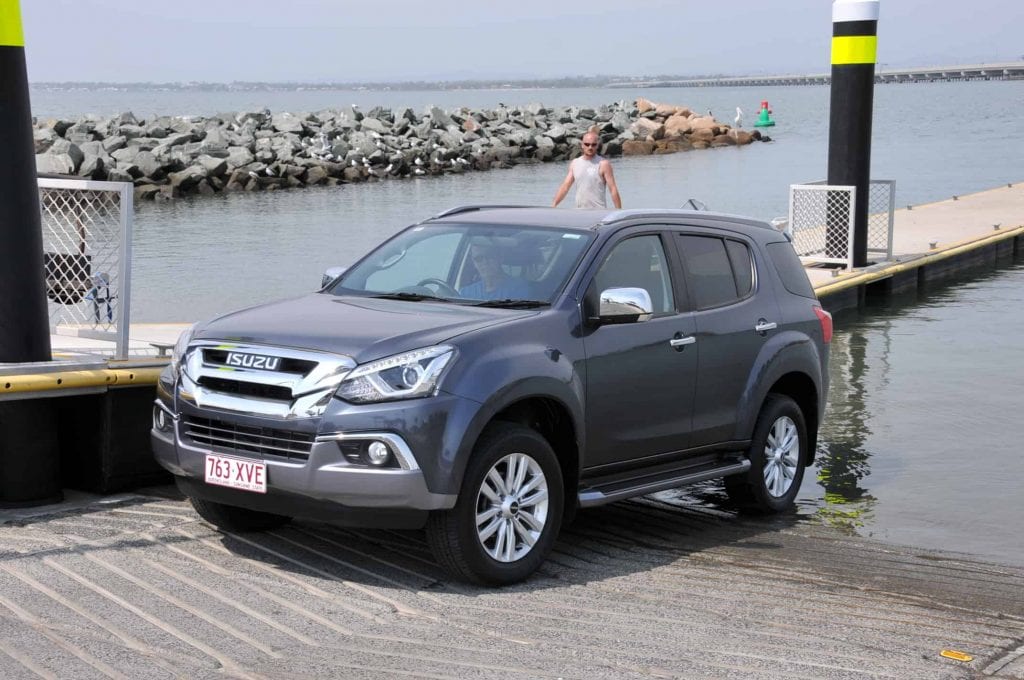 Isuzu MU-X Review – Why Should You Buy?