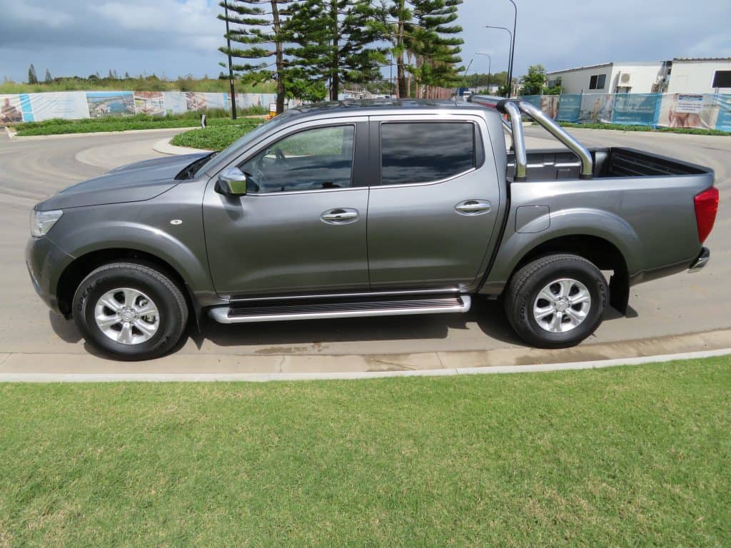 Nissan Navarra St 4x4 - Pictures by Bob Aldons