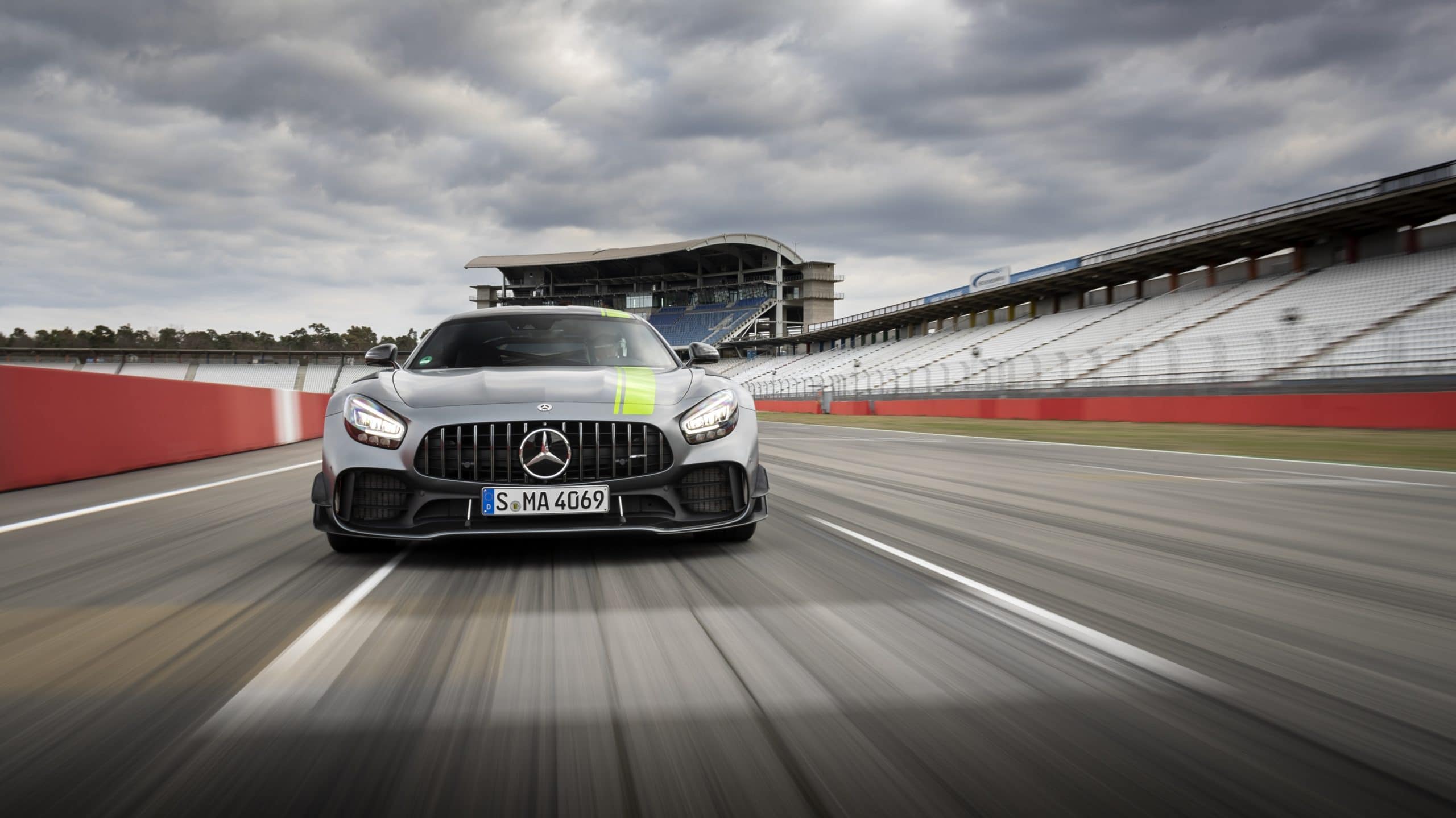 Mercedes-AMG GT R Pro