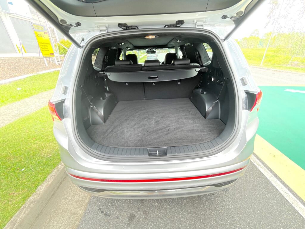 Hyundai Santa Fe Lugage Space